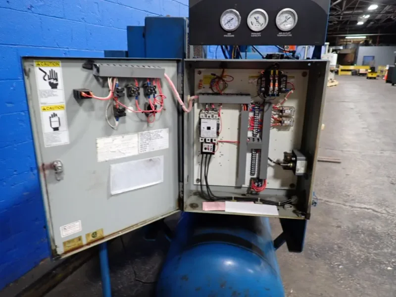 30 HP AIR COMPRESSOR   -  97835H