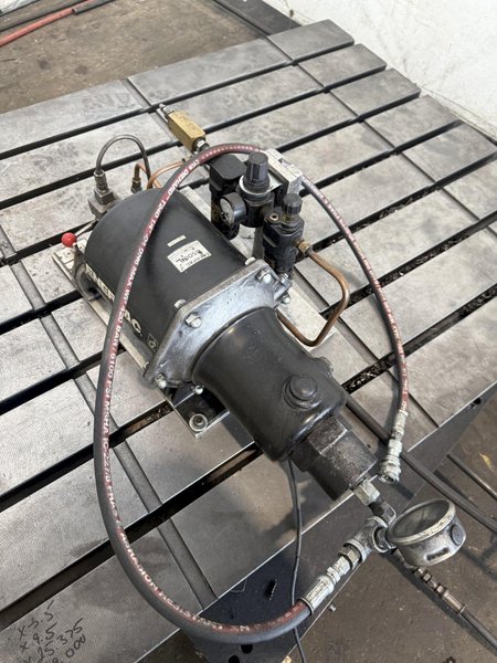 40" X 50" DEVLIEG AIR LIFT ROTARY TABLE. STOCK # 0221326