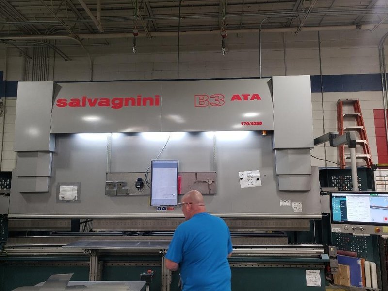 187 TON X 14' SALVAGNINI MODEL B3.170-4250 ATA 6-AXIS CNC HYDRAULIC PRESS BRAKE