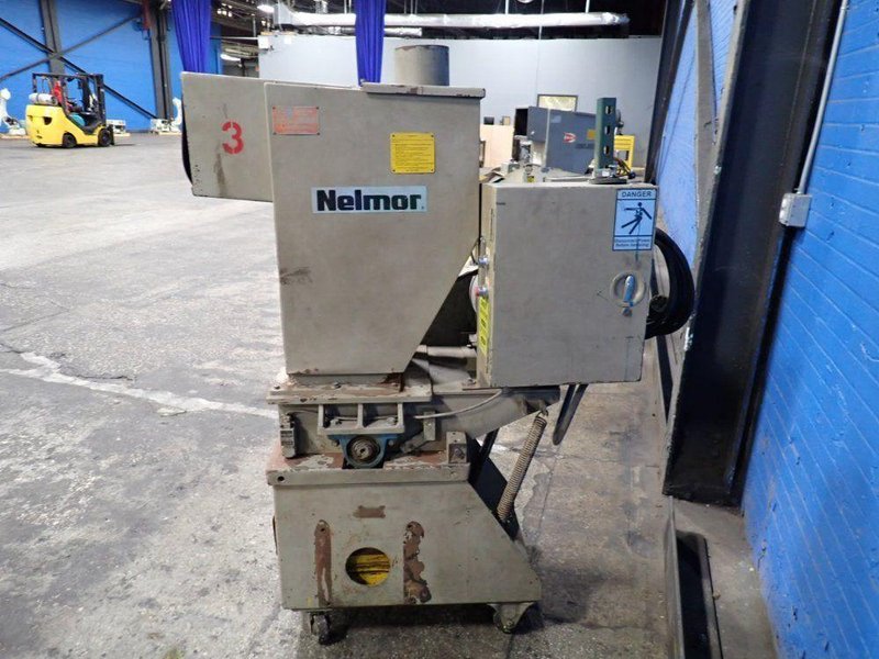 NELMORE 21" X 18" X 11" PLASTIC GRANULATOR  -  G1012M1