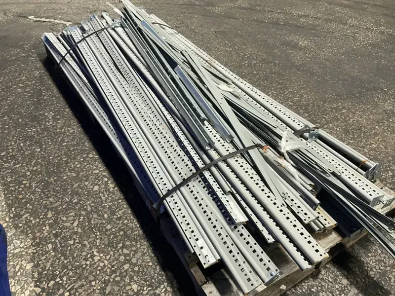 Lyon 3” X 85” Beaded Posts