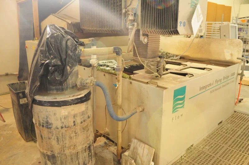 2006 FLOW IFB 4400 | Waterjet Cutters