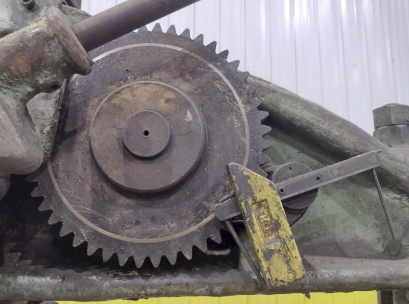 GREENERD #32 TWIN-POST MANUAL ARBOR PRESS. STOCK # 0435026