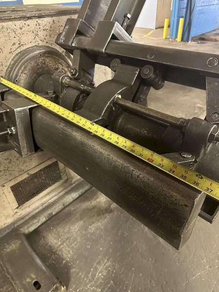 10,000 LB X 30&quot; NIAGARA RL5-30 POWERED COIL REEL UNCOILER. STOCK # 0100223