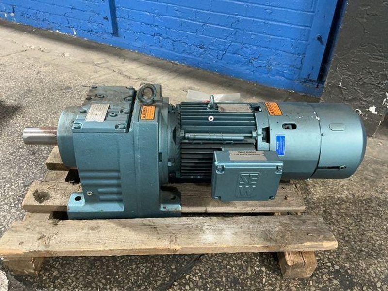 SEW-EURODRIVE 5.4 HP GEAR DRIVE