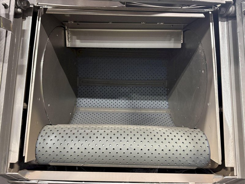 6 CU FT WHEELABRATOR MODEL #WTB-6.0 RUBBER BELT TUMBLE TYPE SHOT BLAST MACHINE: YOBRO #24278