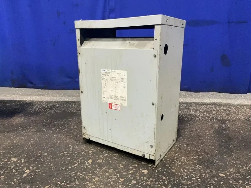 EATON 45 KVA TRANSFORMER   -  V48M22T45N