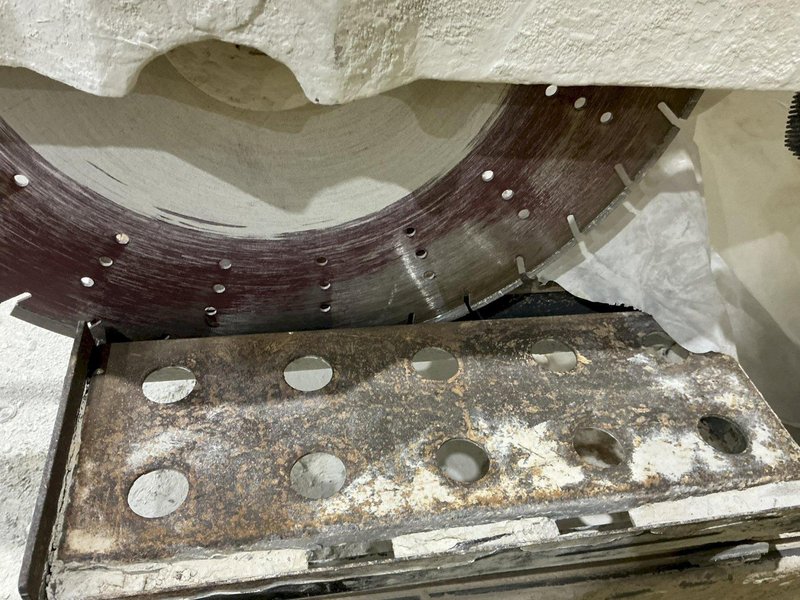 7.5 HP X 20" MK WET BRICK AND BLOCK SAW: YOBRO #25030