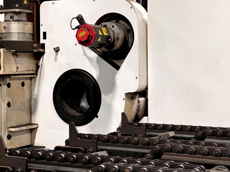 Mazak Fabri Gear 220 III Tube Laser