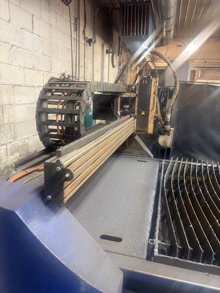 8′ x 10′ Messer MetalMaster 2.0 Plasma Table, 2017 – Hypertherm HPR 260XD