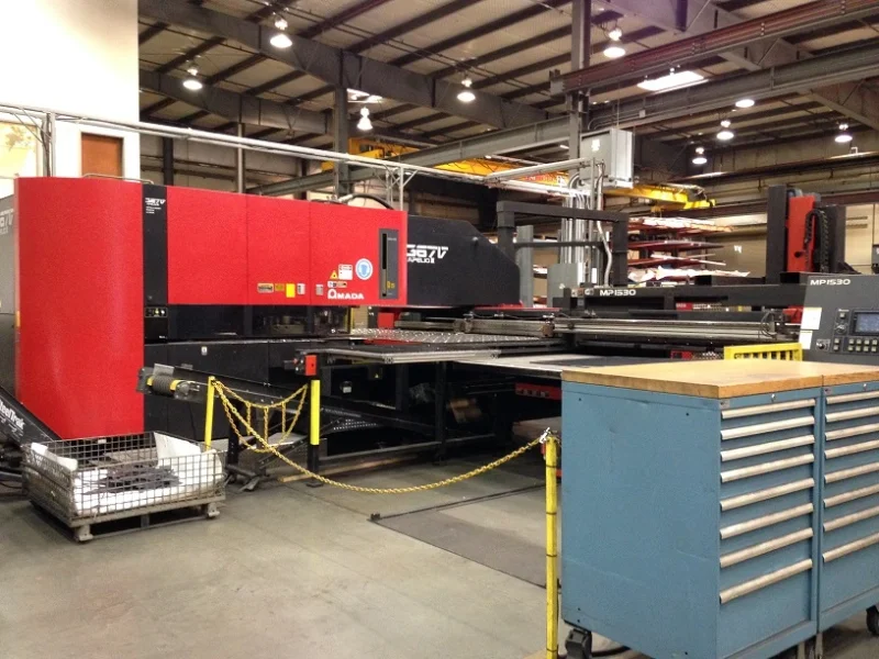 2004 AMADA APEILO III 367V | Punches, Fabricating