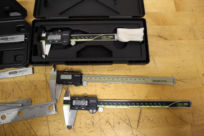 Mitutoyo &amp; General - Digital Calipers 4"-8" &amp; More!- Auction Item