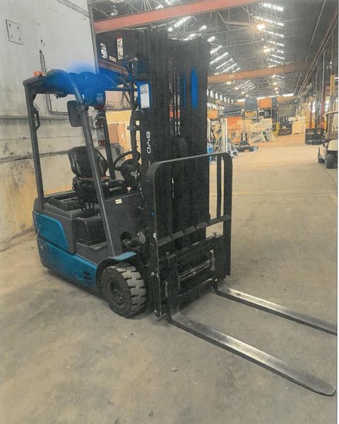 BYD ECB18-3W 4,000-Lb 3-Wheel Electric Forklift, 2023 (6)