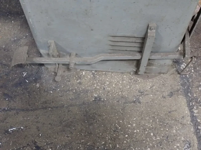 POWERMATIC 19" VERTICAL BAND SAW  -  NO. 87