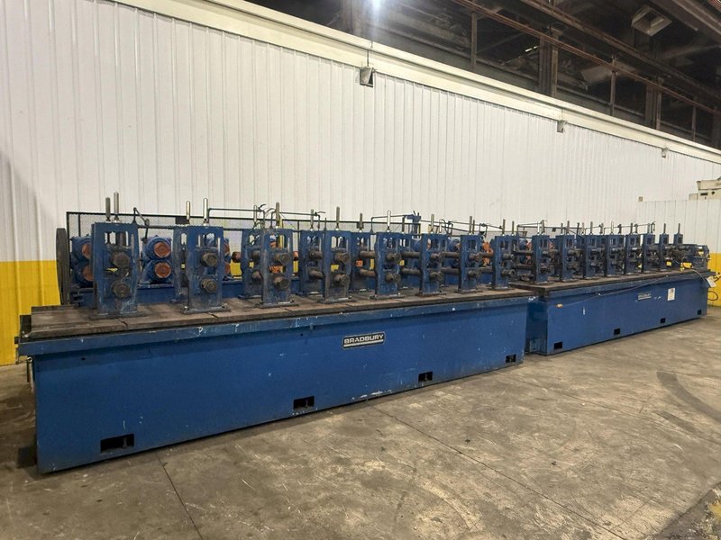 16 STAND x 3" X 18" ROLL SPACE BRADBURY MODEL #430 U-JOINT DRIVE ROLLFORMER: YOBRO #25254