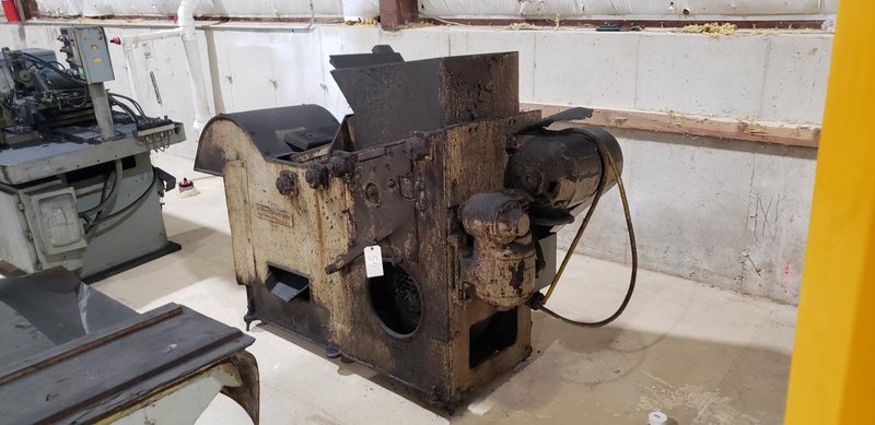 McKenzie Model L Chip Separator