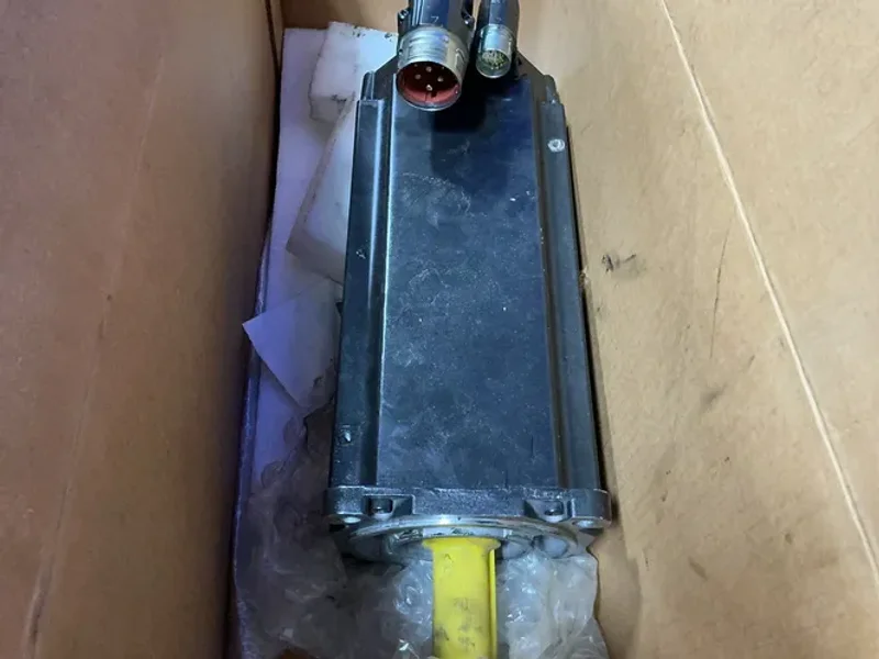 Allen-bradley 4500 Rpm Servo Motor - Mpm-b1652f-mj74aa