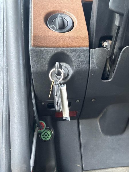 2019 Freightliner Cascadia 1FUJHHDR5KLKM7237