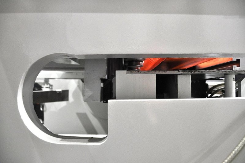 LVD - MVS-TS 3100 x 20 mm CNC