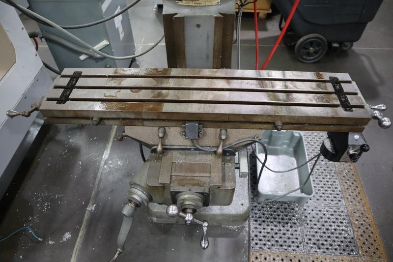 Bridgeport Series I Milling Machine - Acu-Rite 2-Axis DRO- Auction Item