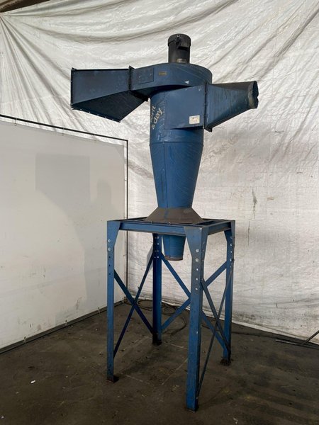 5 HP DONALDSON-TORIT MODEL 20-5CYC DUST COLLECTOR. STOCK # 0685824