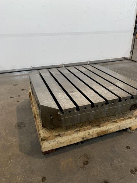 32&quot; X 32&quot; T SLOTTED TRANSFER TABLE. STOCK # 0846422