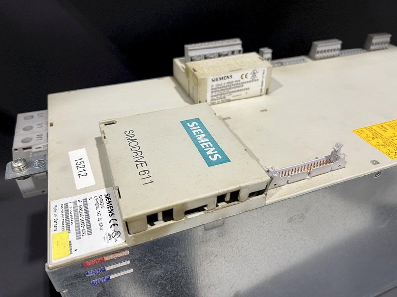 Siemens Simodrive 611 Servo Drive Unit 6SN1145-1BA02-0CA1 6SN11451BA020CA1