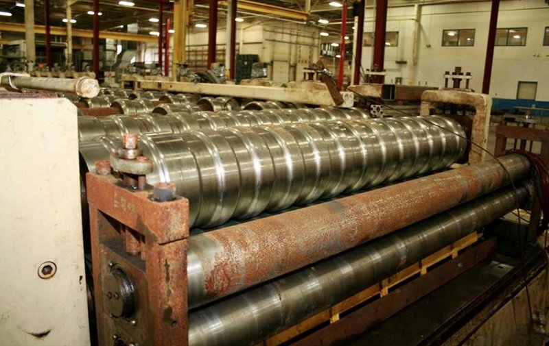 32 STAND X 4 1/2" X 70" TISHKEN 32-XHW-4 ROLLFORMER. STOCK # 0879526