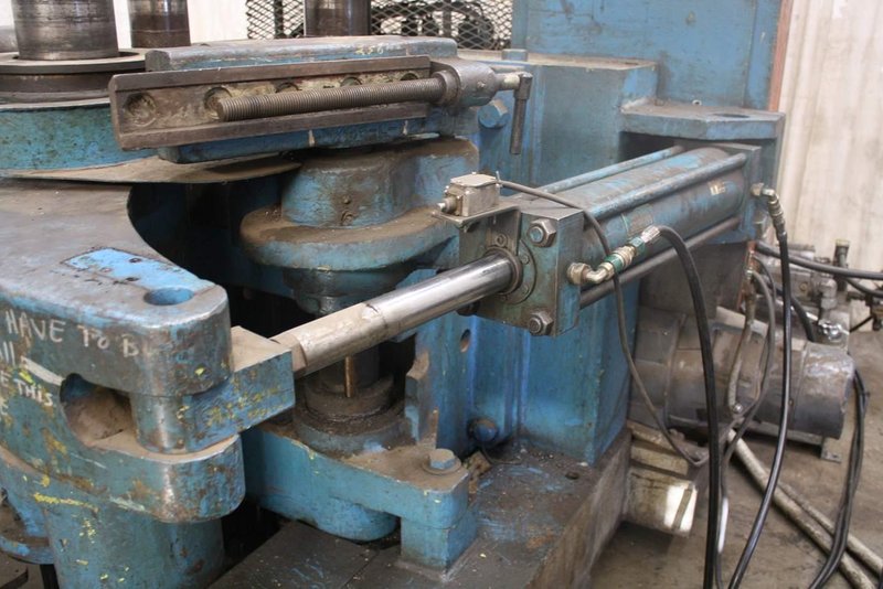 4' X 4' X 5/8' BUFFALO MODEL #2HBR ANGLE ROLL: STOCK 66715