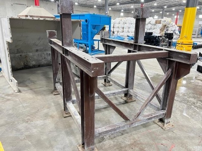 4′ x 8′ Midwestern Industries MEV 48-1 Single Deck Heavy Duty Two Bearing Vibrating Screen, 2020