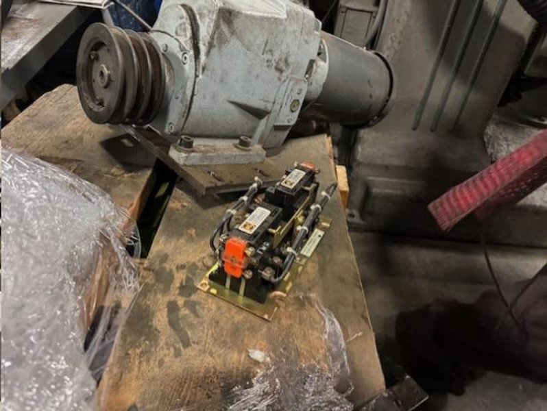 MOYER 7.5-18-2V VERTICAL SPINDLE GRINDER