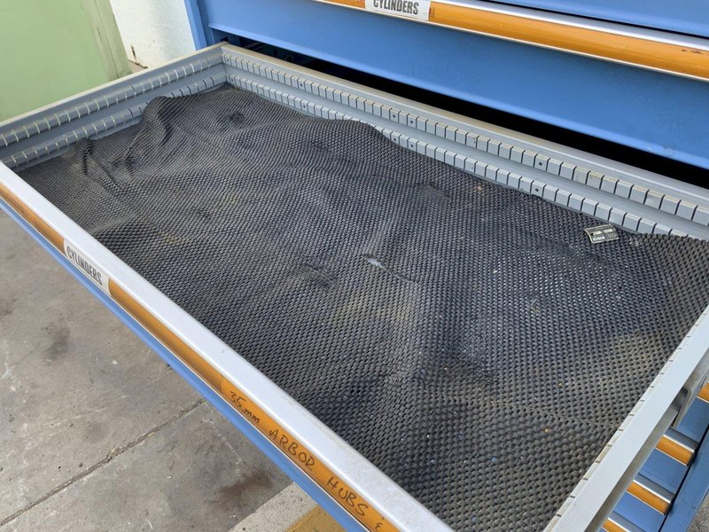 11 DRAWER VIDMAR CABINET W/ CONTENTS: STOCK #81348