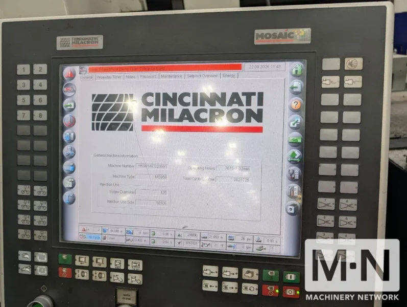 950 TON 232 OZ CINCINNATI MILACRON MODEL MM950 INJECTION MOLDING MACHINE MFG 2013
