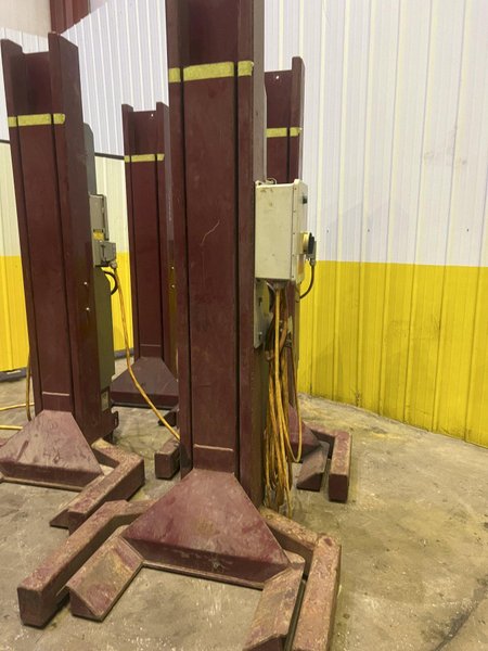 (4) 16,000 LBS ADVANTAGE MODEL ALS-1-16 HEAVY DUTY MOBILE COLUMN LIFT JACKS: STOCK #18359