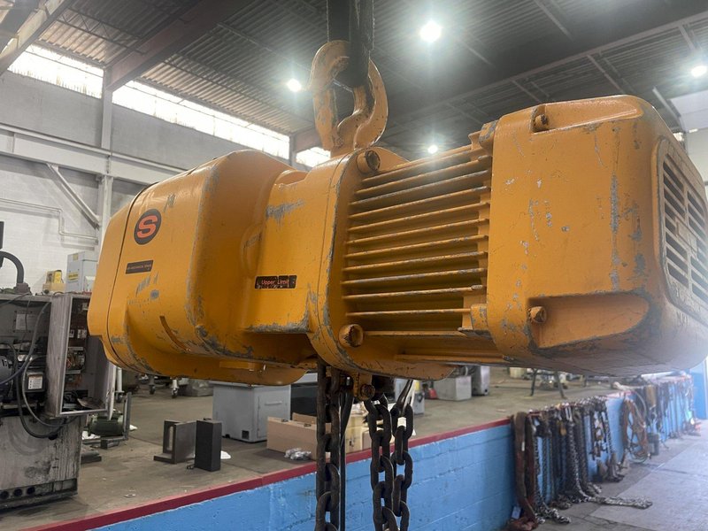 2-1/2 TON X 70&#039; LIFT HARRINGTON ELECTRIC CHAIN HOIST: STOCK #77007
