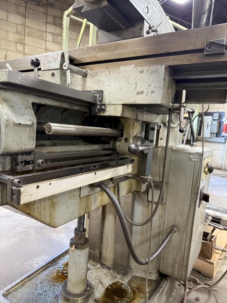 SUPERMAX YCM-265 VERTICAL MILL W/ TOOLING. STOCK #1008125