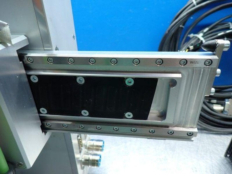 OMRON ACCURAX LINEAR MOTOR PICK &amp; PLACE SYSTEM  -  R88L-ES-PM-C110-B300-0001