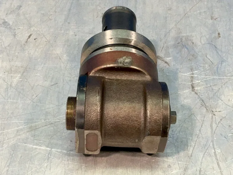 RIGHT ANGLE TOOL HOLDER
