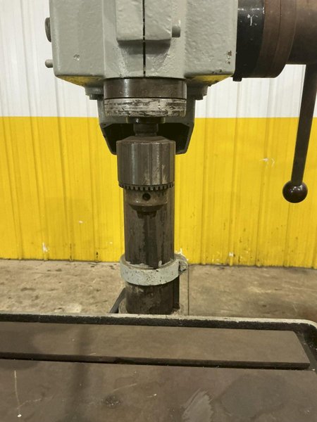 25" SOLBERGA GEARED HEAD SINGLE SPINDLE DRILL PRESS: YOBRO #25985