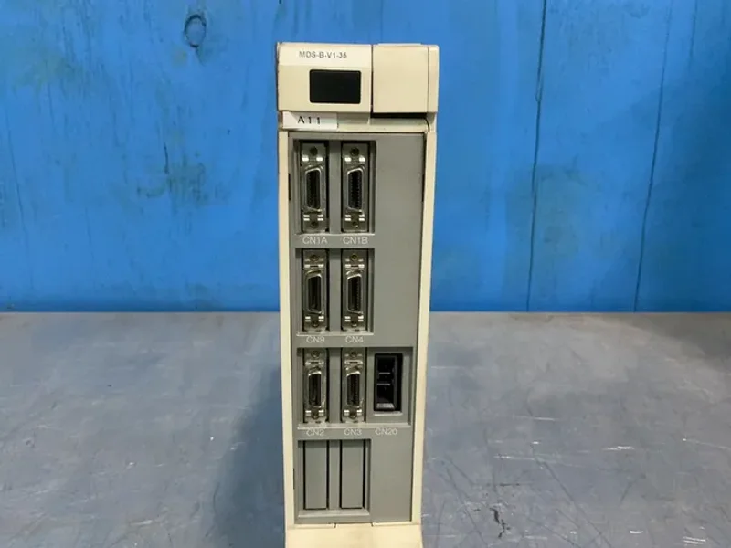 MITSUBISHI ELECTRIC 17 AMPS SERVO DRIVE UNIT   -  MDS-B-V1-35