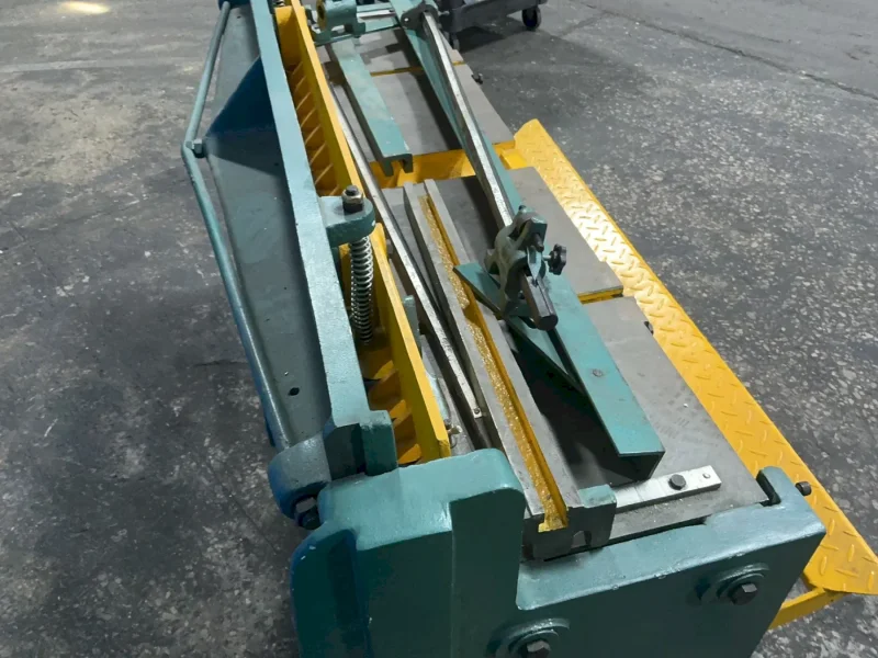 GRIZZLY 52” X 18 GA MILD STEEL FOOT SHEAR   -  G5772