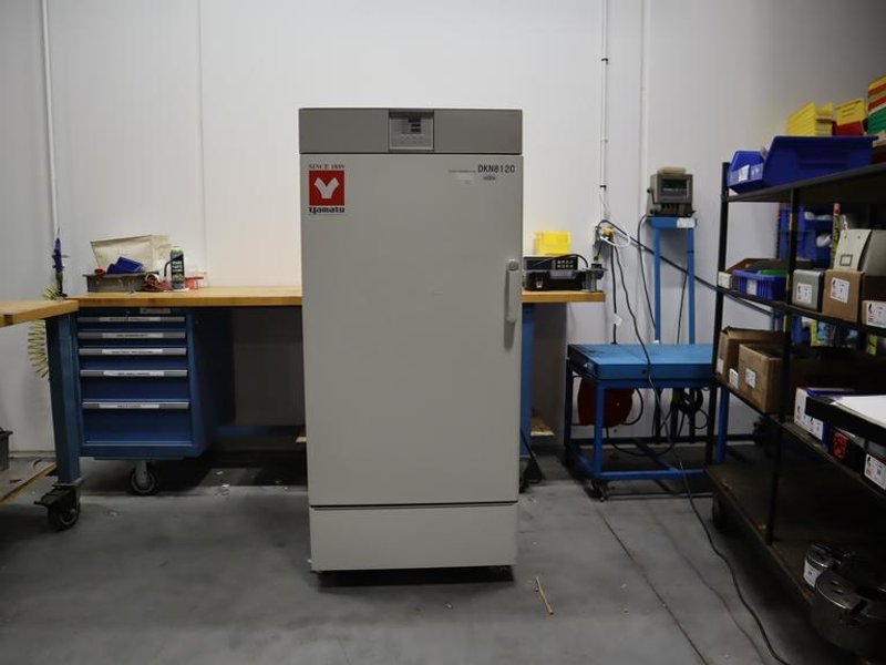 Yamato DKN812C Programmable Forced Convection Oven – 300L, 260°C, 13 Rack Positions- Auction Item