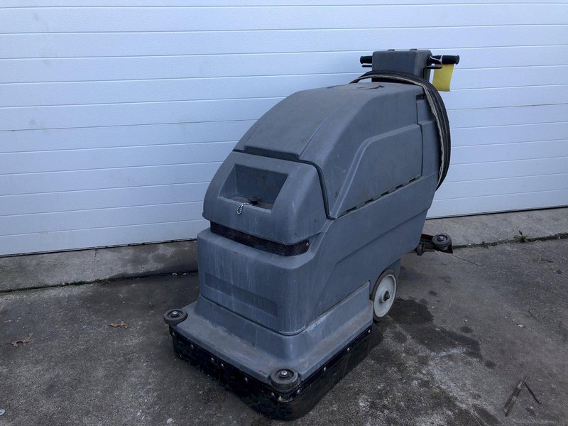 CASTEX MODEL FS-2000 AUTO FLOOR SCRUBBER: STOCK #14006