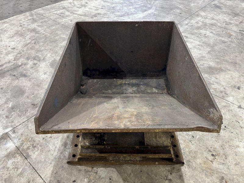 24" X 36" X 46" DUMP HOPPER: STOCK #22895