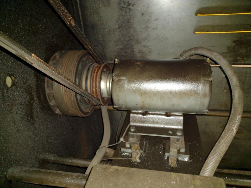 40" WIDE  ROWE B-40 POWERED STRAIGHTENER. STOCK # 0218626