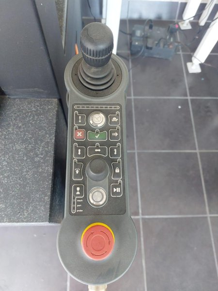 Hexagon SF 454 Coordinate Measuring Machine For Sale - 2017