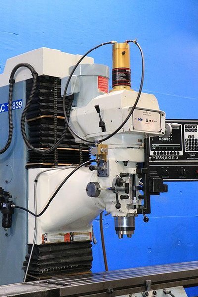 SOUTHWESTERN INDUSTRIES PROTO-TRAK 3-AXIS CNC BED MILL 
MODEL DPM