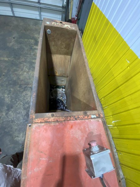 25 HP CP MFG "CAN-DENSOR 600" HYDRAULIC METAL HORIZONTAL BALER: STOCK #16681