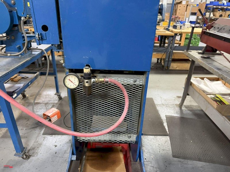 22 TON CLEARING PRESS: YOBRO #24688