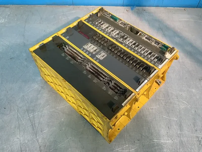 FANUC PLC CHASSIS W/MODULES  -  A16B-2201-0856